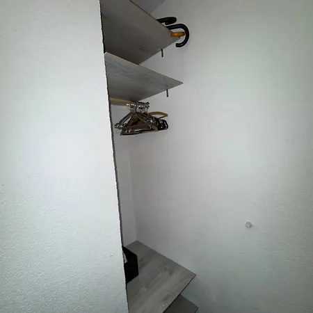 Апартаменты Modern With Private Sky Terrace In *
